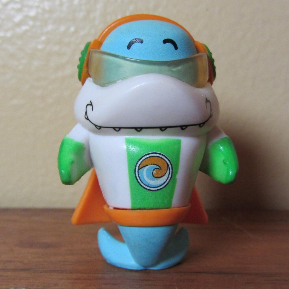 5 for $15 - Ryan's World mini figure titan universe gill shark (W5271)